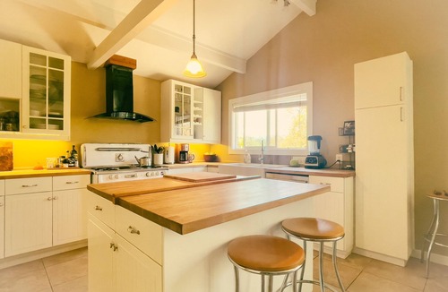 Fetters Hot Springs-Agua Caliente House | Dog Friendly! Fabulous Kitchen & Large Deck w/Scenic Views