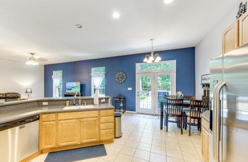 Captain's Cove House | Dog-Friendly Family Retreat Near Chincoteague Bay!