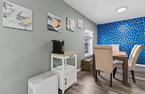 Lupton City House | Dog Friendly, Family Friendly, Minutes to Downtown