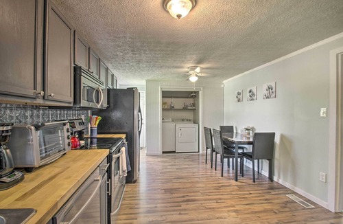 Fayetteville House | Dog-Friendly Fayetteville Home w/Hot Tub!