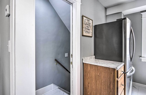 Cheektowaga House | Dog-Friendly Home ~ 14 Mi to Highmark Stadium