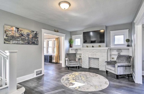 Cheektowaga House | Dog-Friendly Home ~ 14 Mi to Highmark Stadium