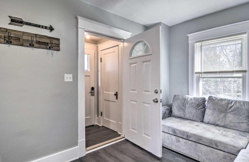 Cheektowaga House | Dog-Friendly Home ~ 14 Mi to Highmark Stadium