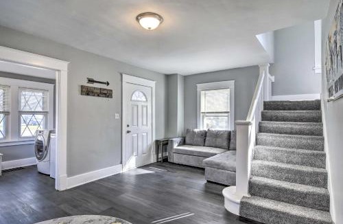 Cheektowaga House | Dog-Friendly Home ~ 14 Mi to Highmark Stadium