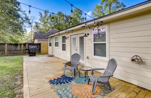 Conroe House | Dog-Friendly Home in The Woodlands w/Fenced Yard!