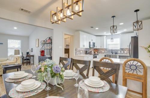 Conroe House | Dog-Friendly Home in The Woodlands w/Fenced Yard!