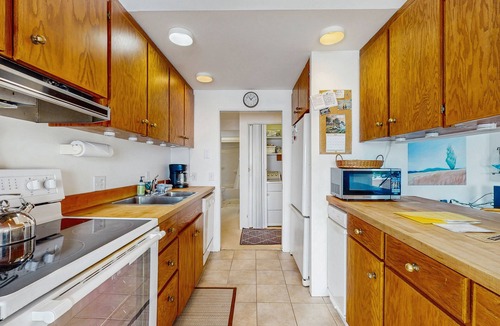 North Hero House | Dog-friendly, home on Lake Champlain with panoramic views of the Green Mountains