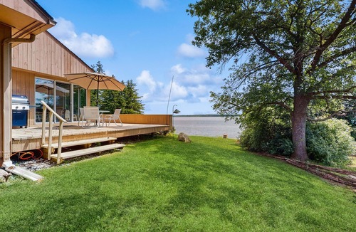 North Hero House | Dog-friendly, home on Lake Champlain with panoramic views of the Green Mountains