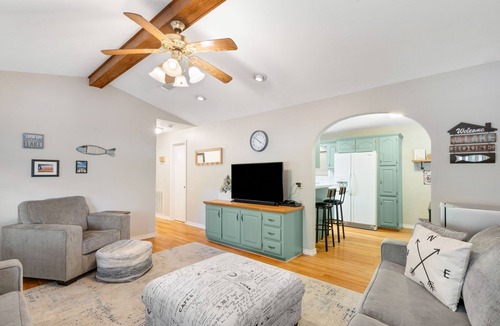San Augustine House | Dog-friendly home near lake with firepit, board games, patio, deck, washer/dryer