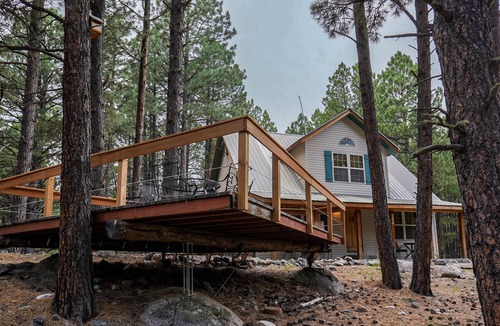 Vallecito House | Dog-Friendly Home w/ High-Speed WiFi, Washer/Dryer, & a Private Gas Grill!
