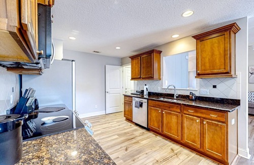 Pooler House | Dog - Friendly Home w/Large Yard in Pooler