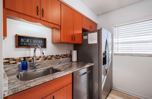 Silver Springs Shores House | Dog-Friendly Home w/Patio, Grill + Fire Pit!