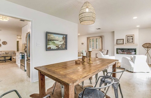 Pensacola House | Dog-friendly home with pool, patio, full kitchen, & W/D - in a great location