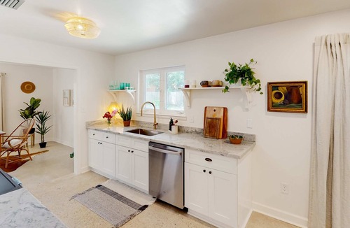 Pensacola House | Dog-friendly home with pool, patio, full kitchen, & W/D - in a great location