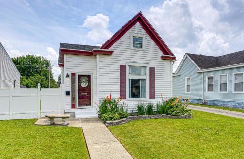 New Albany House | Dog-Friendly Home w/Yard, 6 Mi to Louisville!