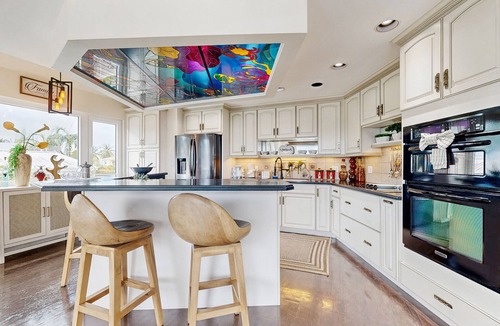 Twin Lakes House | Dog-friendly home with central AC, fast WiFi, W/D, & private hot tub