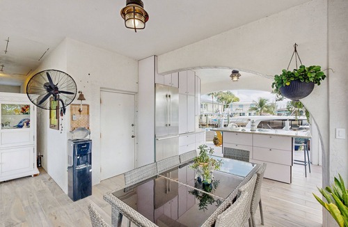 Twin Lakes House | Dog-friendly home with central AC, fast WiFi, W/D, & private hot tub