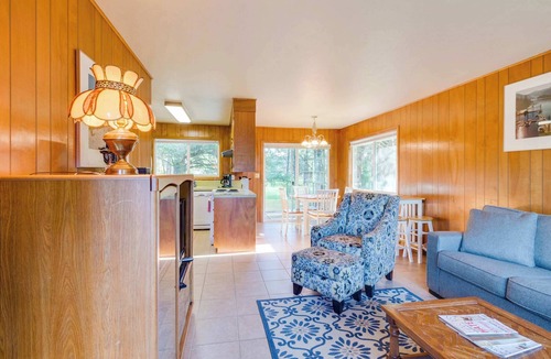 Manzanita Condo | Dog-Friendly Home with Golf Course Views & Beach Access (MCA #1209)