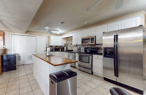Lilburn House | Dog-friendly home with open yard.