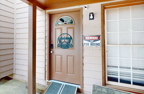 Lilburn House | Dog-friendly home with open yard.