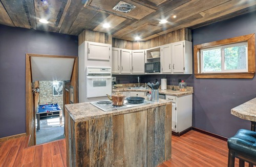 Gilbertsville House | Dog-Friendly Kentucky Lake Home w/Game Room!
