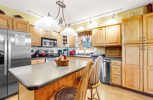 Bowerbank House | Dog-Friendly, lakefront gem with private dock, deck, horseshoe pit & firepit