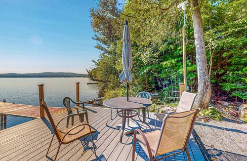 Bowerbank House | Dog-Friendly, lakefront gem with private dock, deck, horseshoe pit & firepit