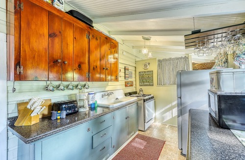 Grand Isle House | Dog-Friendly Lakefront Home with WiFi, Private Dock & Firepit