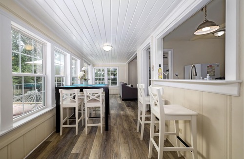 Bahama House | Dog-Friendly Lakeside Escape w/Hammock & Fire Pit