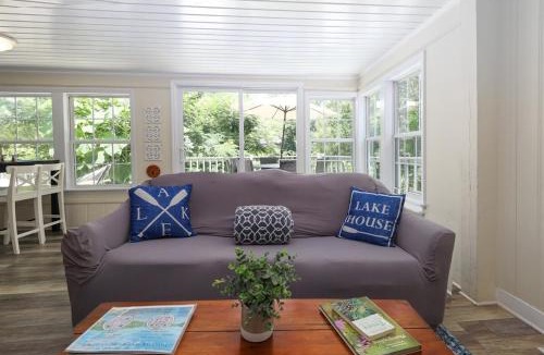Bahama Apartment | Dog Friendly Lakeside Escape with Hammock and Fire Pit