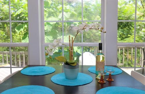 Bahama Apartment | Dog Friendly Lakeside Escape with Hammock and Fire Pit