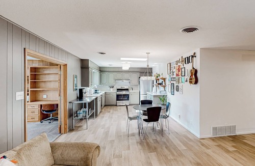 Lubbock House | Dog-Friendly Lubbock Home w/Backyard