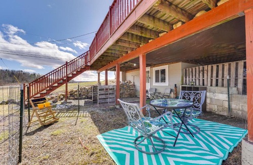 Whitehall Apartment | Dog-Friendly Mtn Retreat in Whitehall w/View!