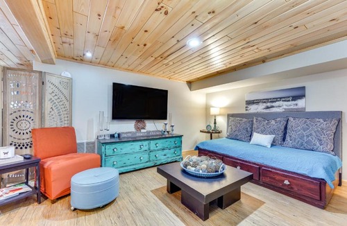 Whitehall Apartment | Dog-Friendly Mtn Retreat in Whitehall w/View!