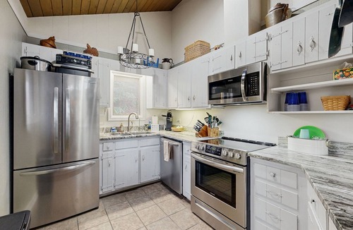 Sugar Mountain Ski Chalet | Dog-Friendly Oasis - Game Room, AC, Pool Table, & Fireplace