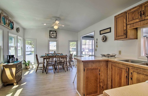 Ocean Pines House | Dog Friendly! Ocean Pines 'Crabby Cottage'