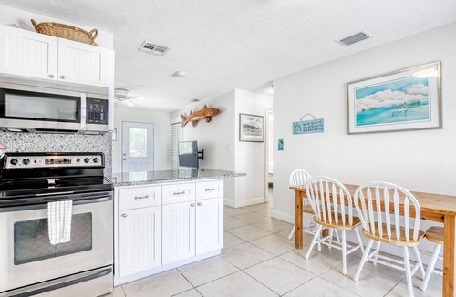 Layton Cabin | Dog-Friendly, Oceanfront Duplex with Private Beach Access & Dock