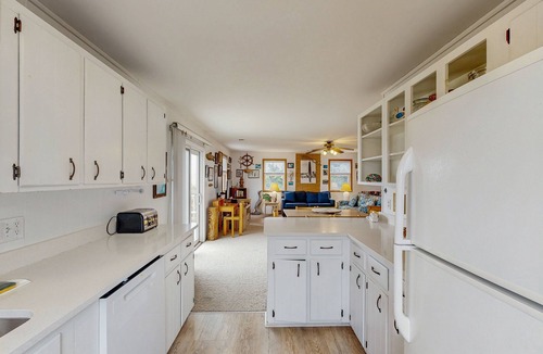 Palisade Acres House | Dog-friendly, oceanfront home in the dunes with observation deck & WiFi
