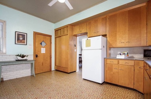 Manistee House | Dog friendly one bedroom house close to everything!