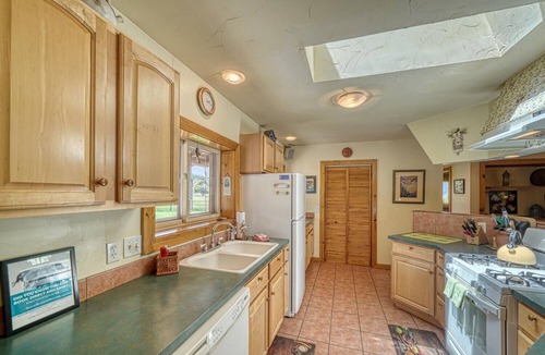 Howard Cabin | Dog Friendly Pond Private