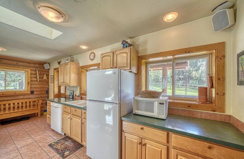 Howard Cabin | Dog Friendly Pond Private