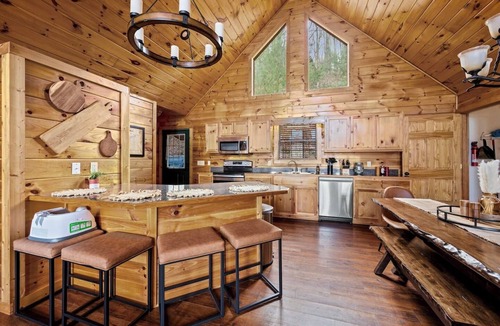 Wears Valley Cabin | Dog Friendly, Pool Table, Game Room, Hot Tub
