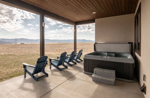 Buena Vista House | Dog Friendly Private Partial Home w/AC & Hot Tub