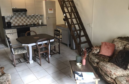 Penne-d'Agenais House | Dog-Friendly Retreat for Couples