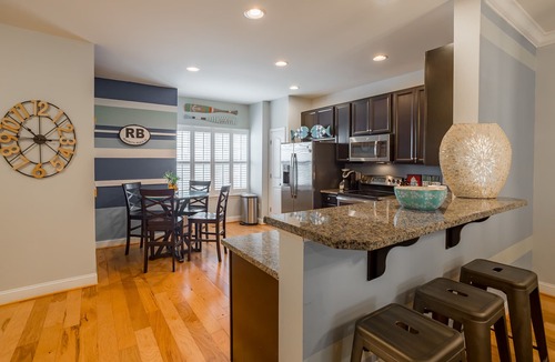 Rehoboth Beach House | Dog Friendly Rehoboth Beach Townhouse Pool Parking