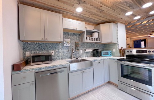 Bellingham House | Dog friendly remodeled home