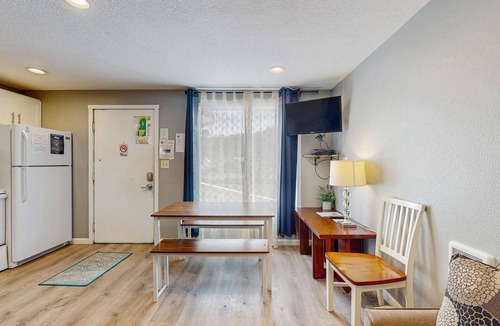 Rockaway Beach House | Dog Friendly Room with Kitchen Located Near the Beach and Downtown