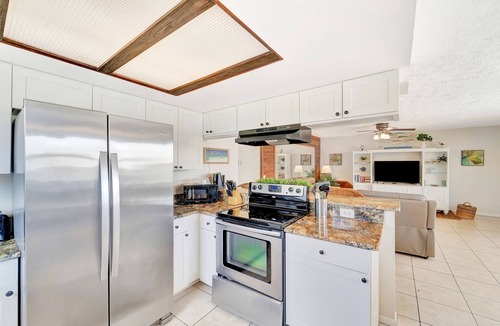 Englewood House | Dog Friendly Spacious Quadplex