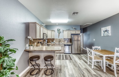 Corpus Christi House | Dog-friendly townhome complete with pool
