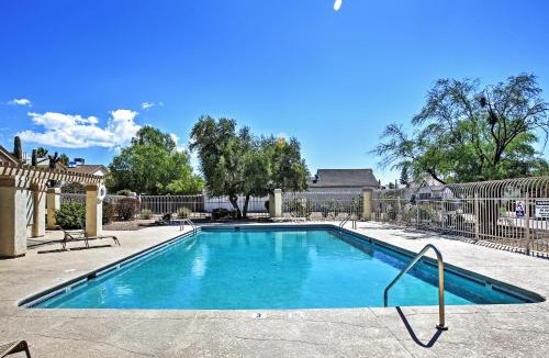 Casas Adobes House | Dog-Friendly Tucson Home w/Patio & Hot Tub